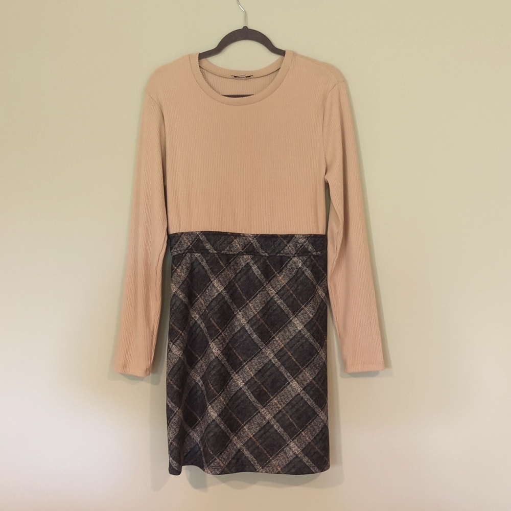 Long sleeve plaid dress